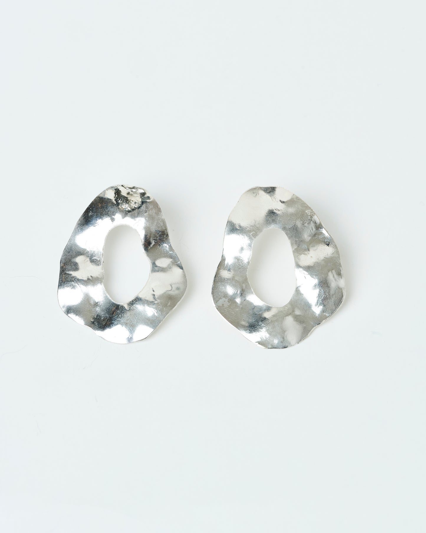 Aros corvo plata