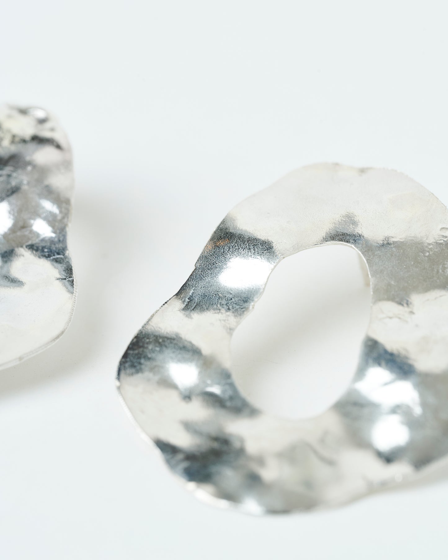 Aros corvo plata