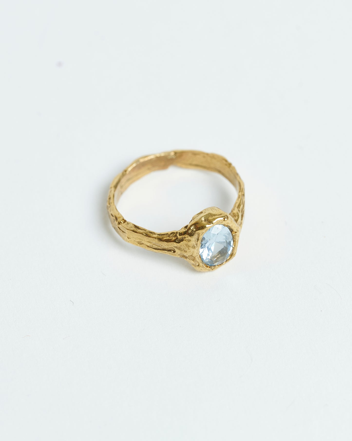 Anillo solitario circón