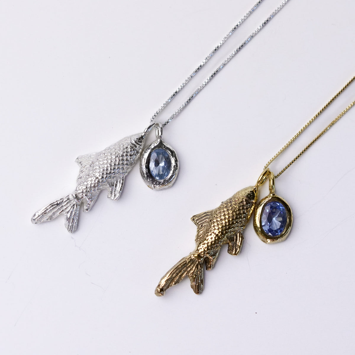 Collar pez plata