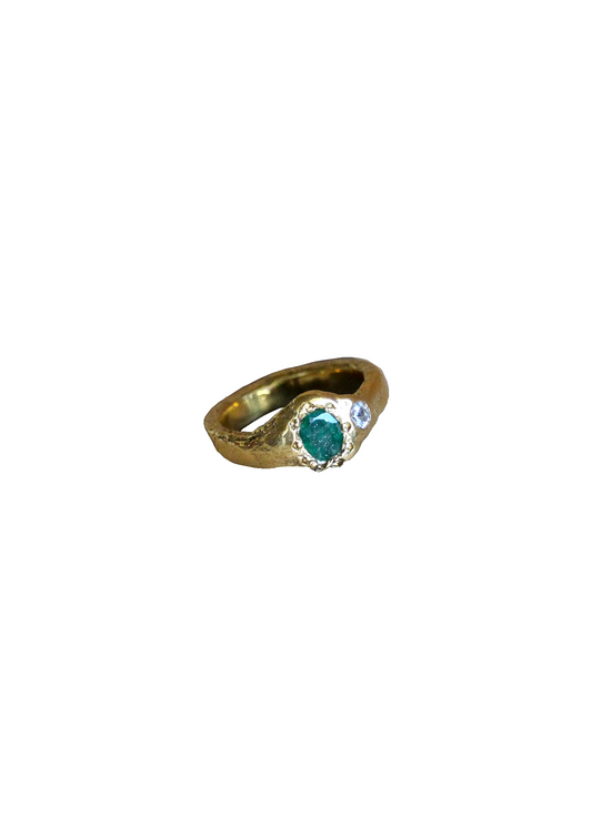 Anillo esmeralda y zafiros