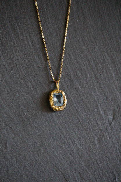 Conjunto Aros Mera + Collar Gaia