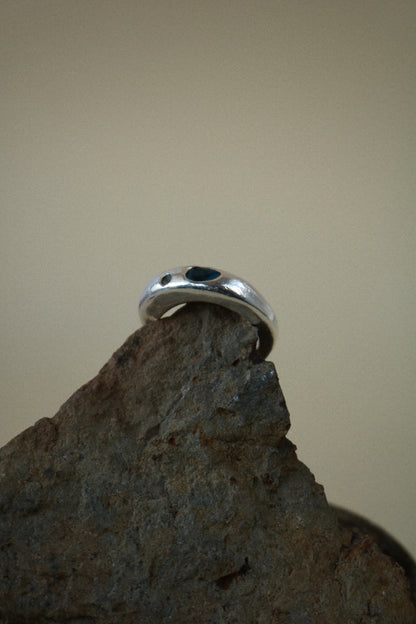 Anillo dos piedras