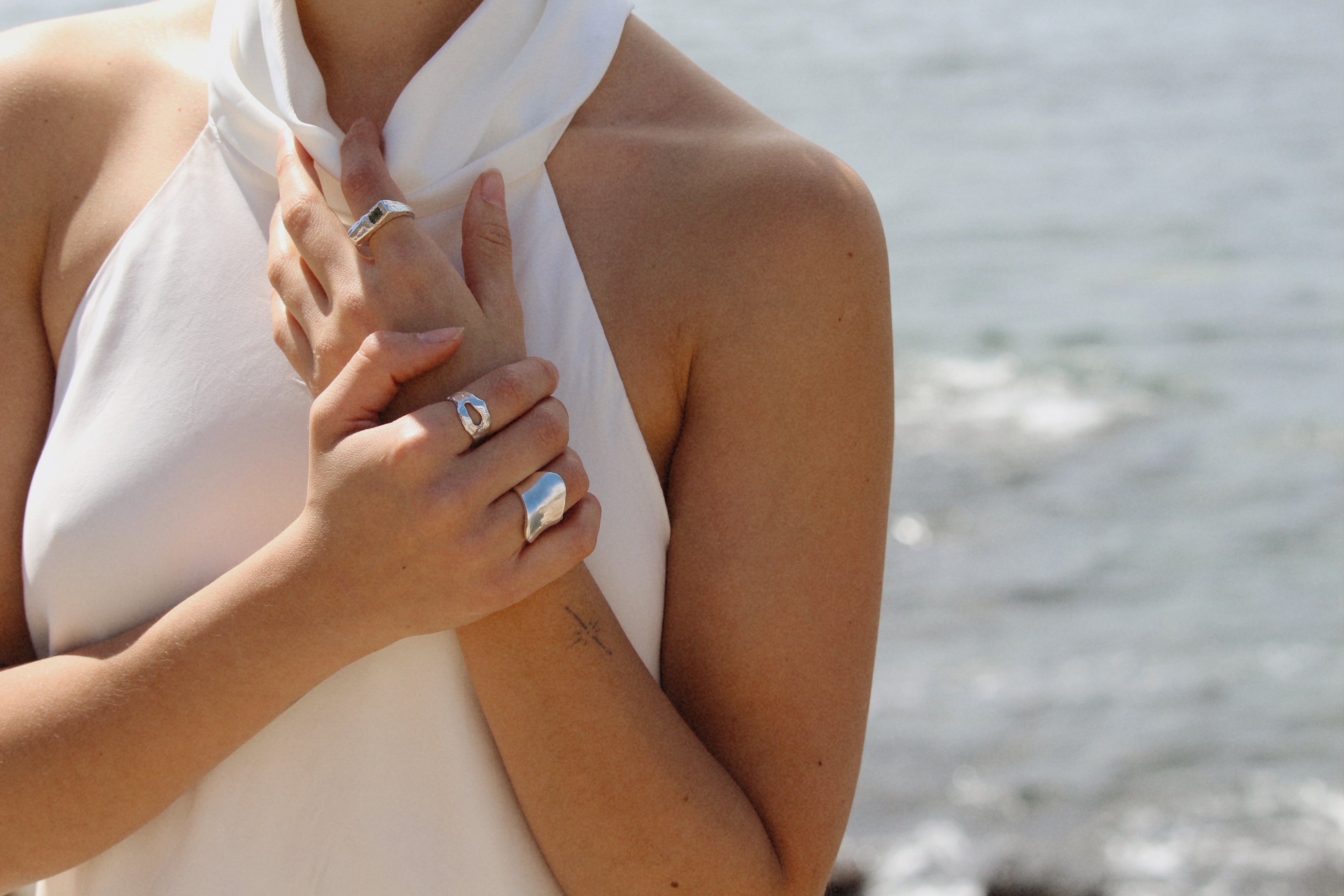 Anillo corvo